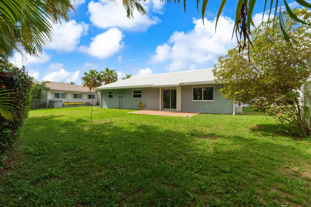 11271 NW 35th Street Coral Springs FL 33065