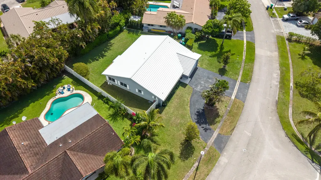 11271 NW 35th Street Coral Springs FL 33065
