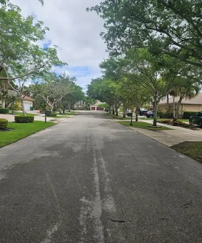 13382 Lakepointe Circle Cooper City FL 33330