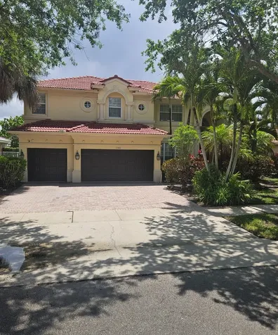 13382 Lakepointe Circle Cooper City FL 33330