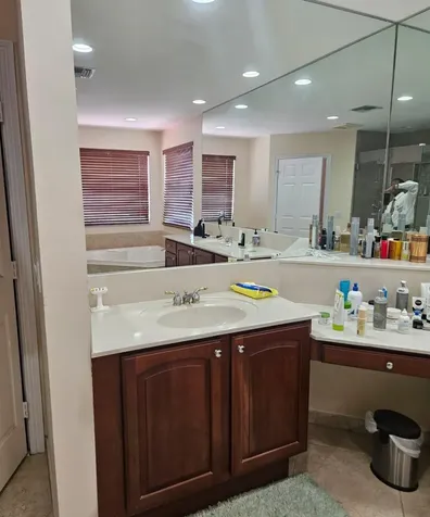 13382 Lakepointe Circle Cooper City FL 33330