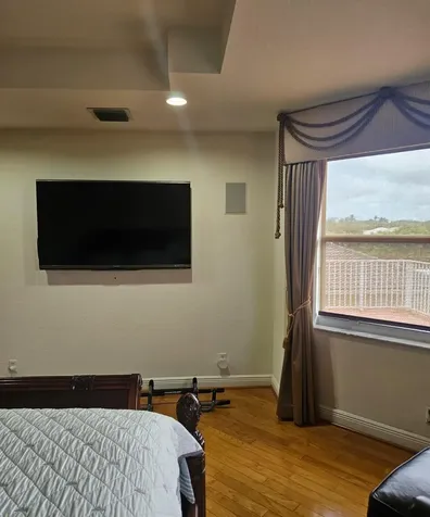 13382 Lakepointe Circle Cooper City FL 33330