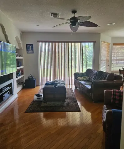 13382 Lakepointe Circle Cooper City FL 33330