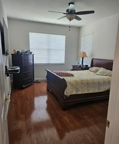 13382 Lakepointe Circle Cooper City FL 33330
