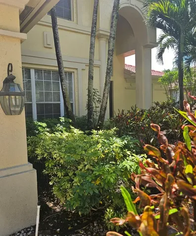13382 Lakepointe Circle Cooper City FL 33330