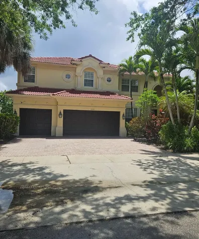 13382 Lakepointe Circle Cooper City FL 33330
