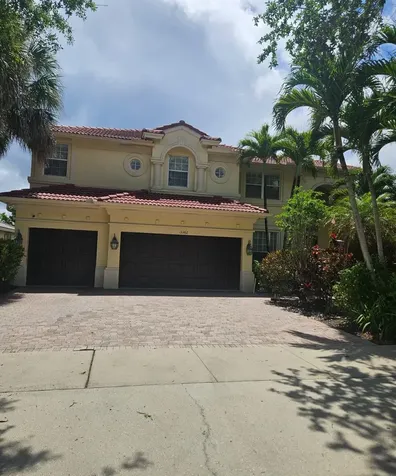 13382 Lakepointe Circle Cooper City FL 33330