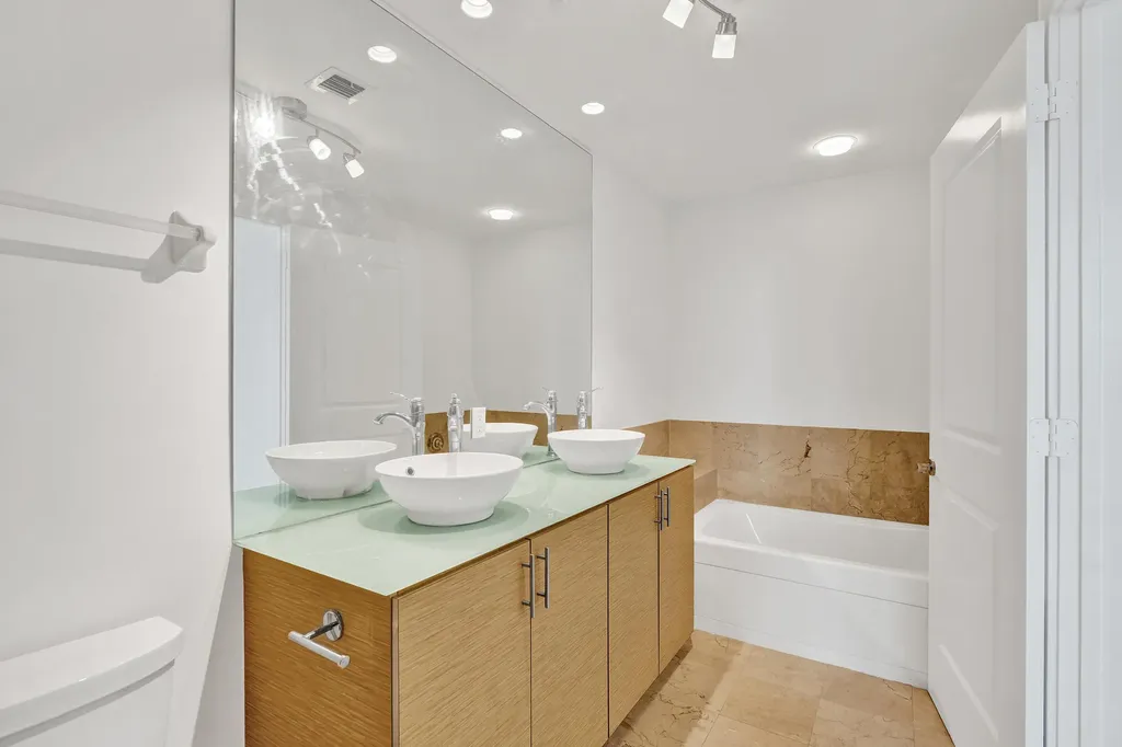315 NE 3rd Avenue Fort Lauderdale FL 33301