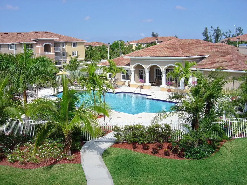 6475 Emerald Dunes Drive West Palm Beach FL 33411