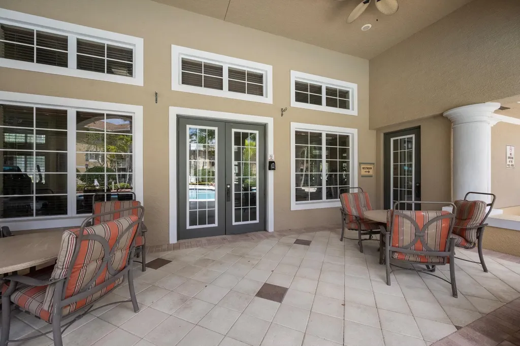 6475 Emerald Dunes Drive West Palm Beach FL 33411