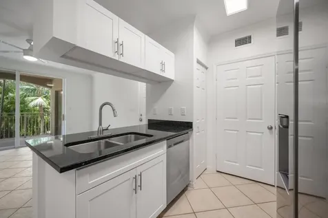 6475 Emerald Dunes Drive West Palm Beach FL 33411