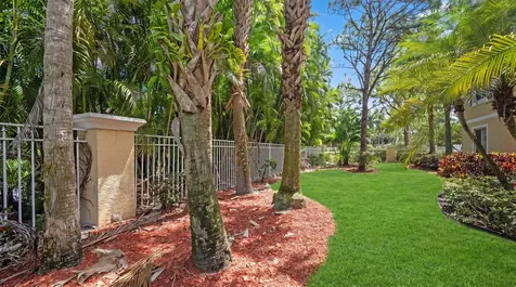 6475 Emerald Dunes Drive West Palm Beach FL 33411