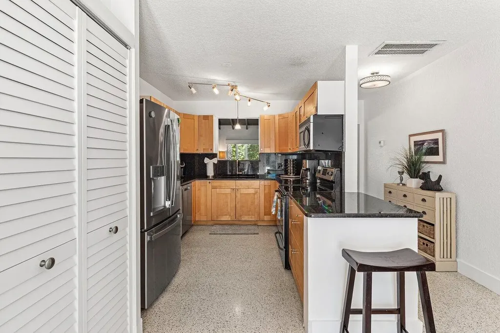 340 NE 7th Avenue Delray Beach FL 33483