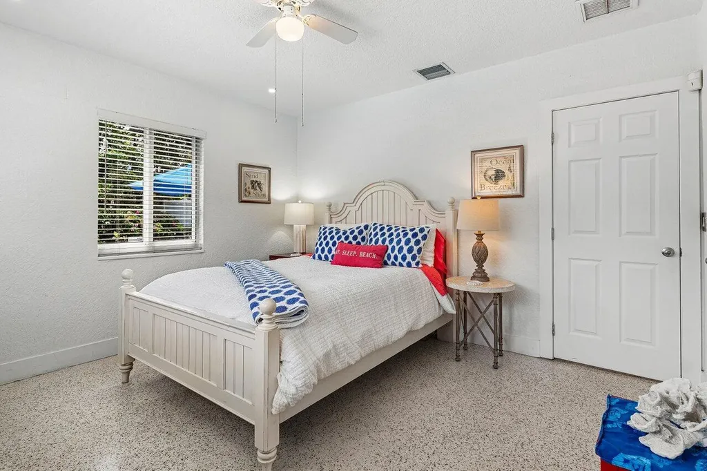 340 NE 7th Avenue Delray Beach FL 33483