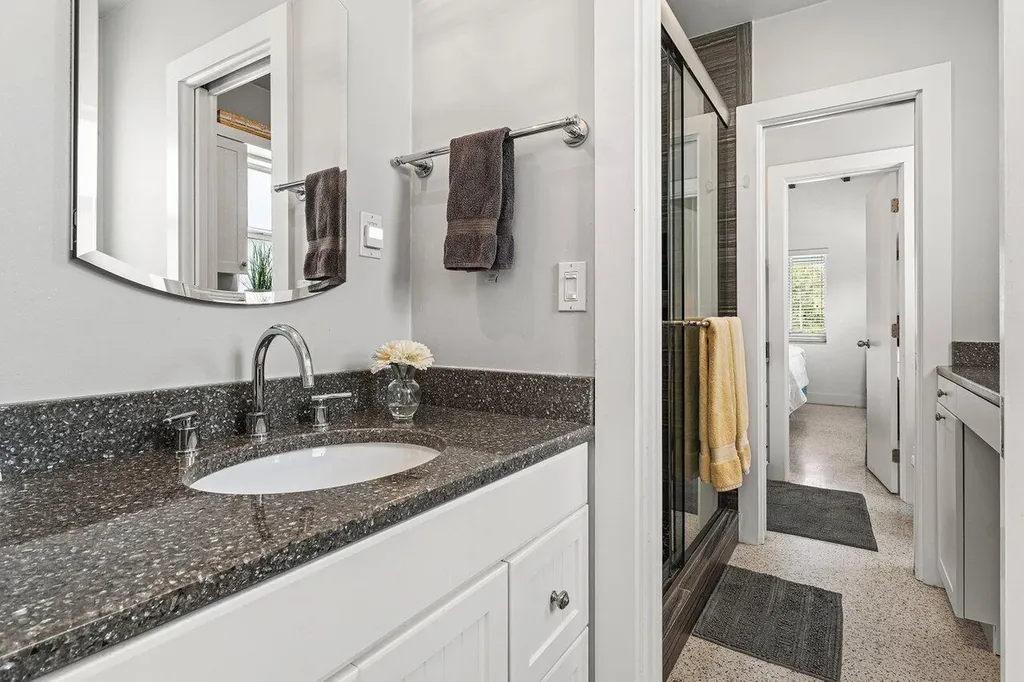 340 NE 7th Avenue Delray Beach FL 33483