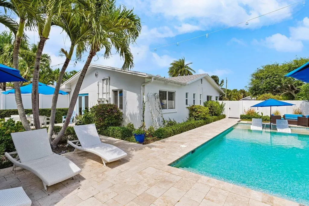 340 NE 7th Avenue Delray Beach FL 33483