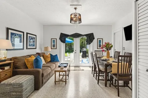 340 NE 7th Avenue Delray Beach FL 33483