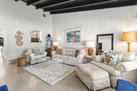 340 NE 7th Avenue Delray Beach FL 33483
