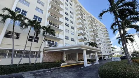 401 Golden Isle Drive Hallandale Beach FL 33009