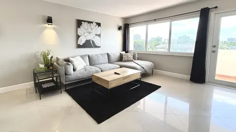 401 Golden Isle Drive Hallandale Beach FL 33009