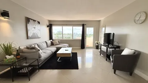 401 Golden Isle Drive Hallandale Beach FL 33009