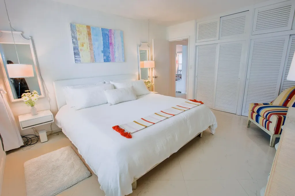 1043 Hillsboro Mile Hillsboro Beach FL 33062