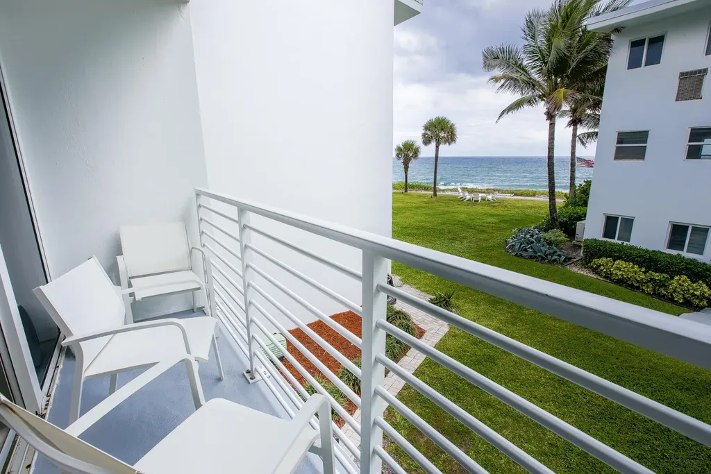 1043 Hillsboro Mile Hillsboro Beach FL 33062