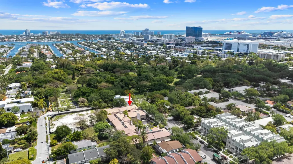 905 SE 12th Court Fort Lauderdale FL 33316