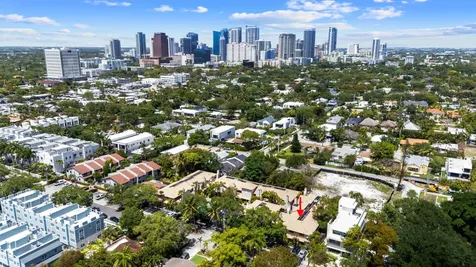 905 SE 12th Court Fort Lauderdale FL 33316