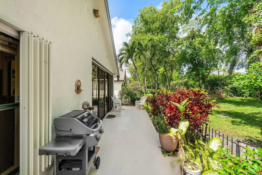 4820 Boxwood Circle Boynton Beach FL 33436