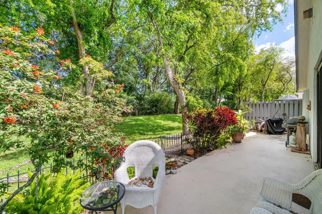 4820 Boxwood Circle Boynton Beach FL 33436