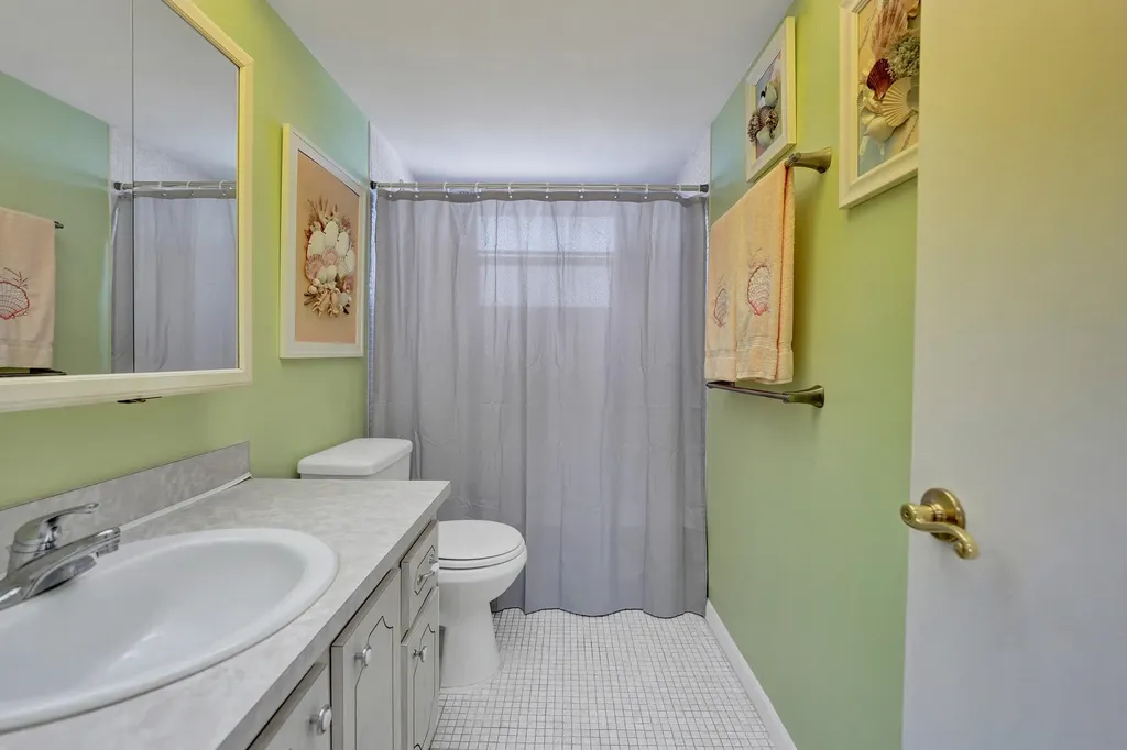 9421 Sunrise Lakes Boulevard Sunrise FL 33322