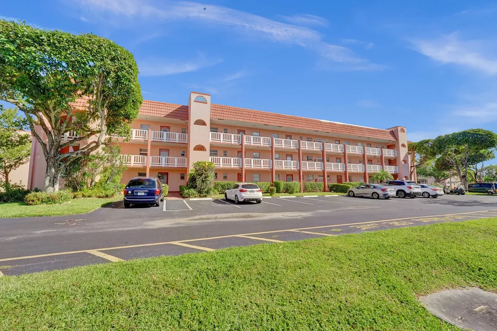 9421 Sunrise Lakes Boulevard Sunrise FL 33322