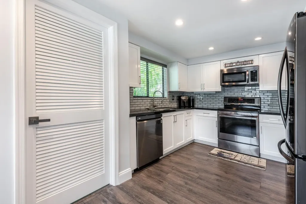 7284 Clunie Place Delray Beach FL 33446