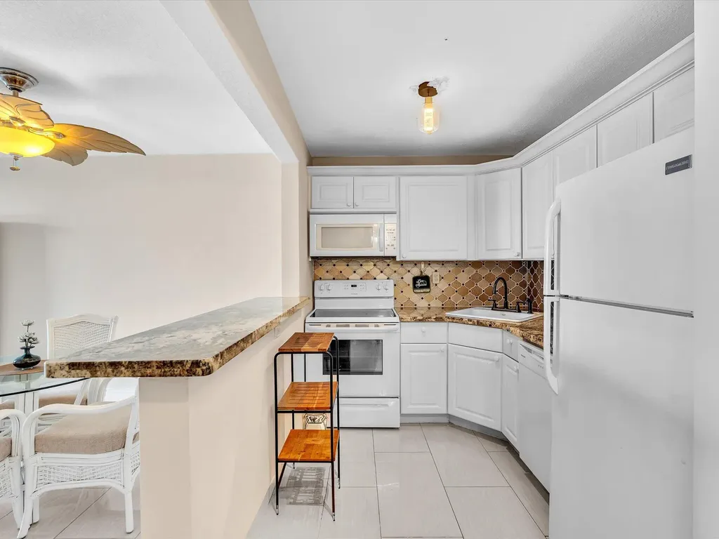 1421 S Ocean Boulevard Pompano Beach FL 33062