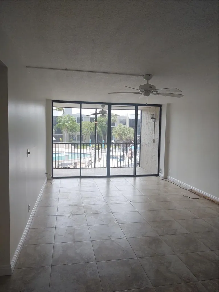 9 Royal Palm Way Boca Raton FL 33432
