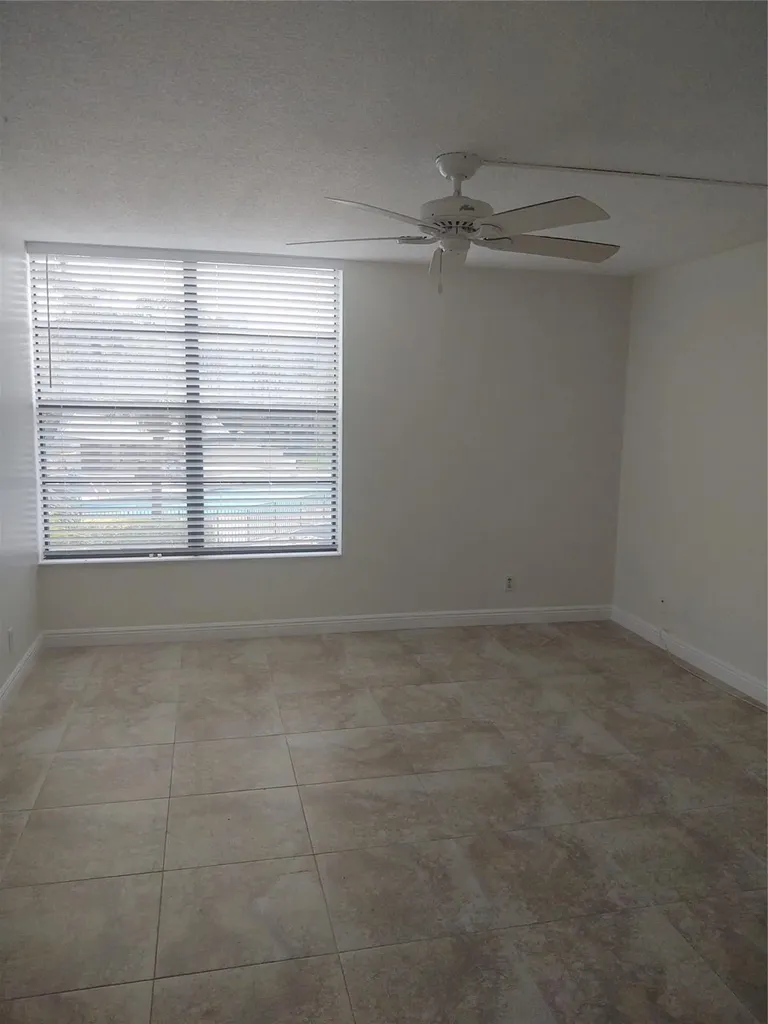9 Royal Palm Way Boca Raton FL 33432