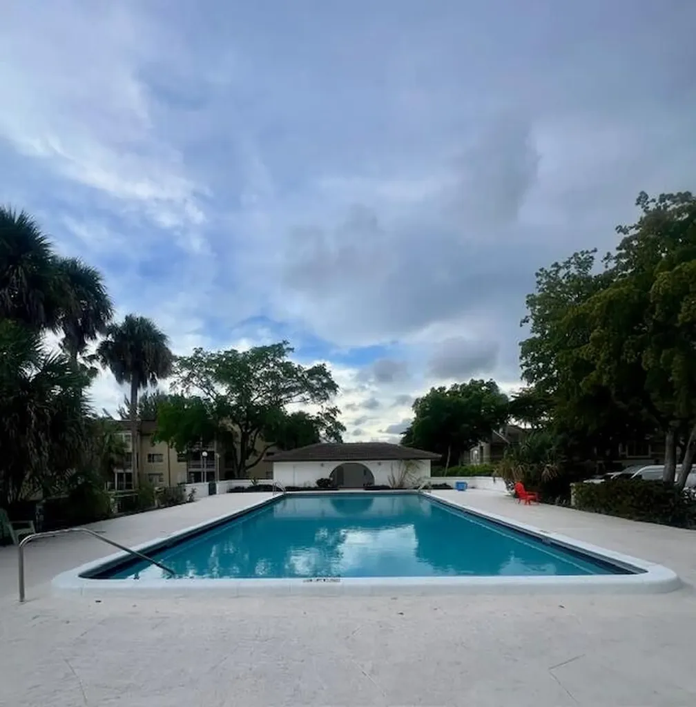 2700 Riverside Drive Coral Springs FL 33065