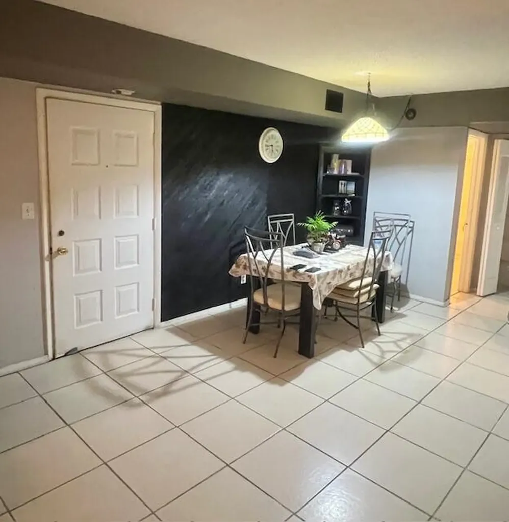 2700 Riverside Drive Coral Springs FL 33065