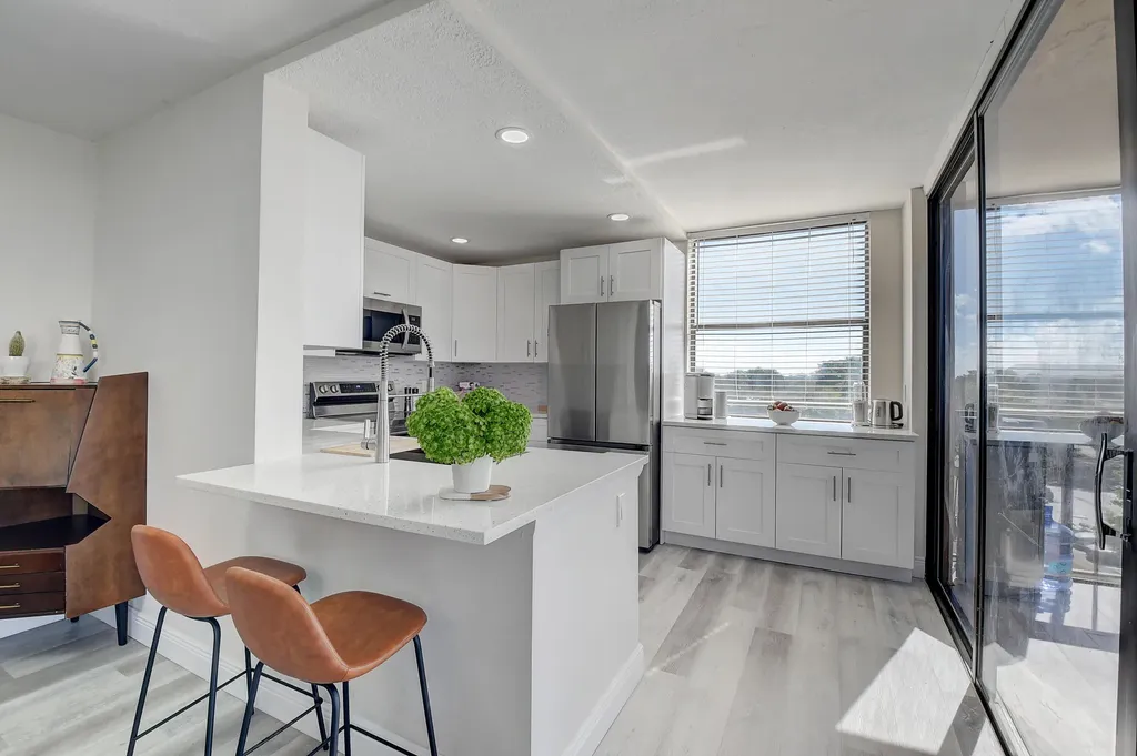 600 Egret Circle Delray Beach FL 33444