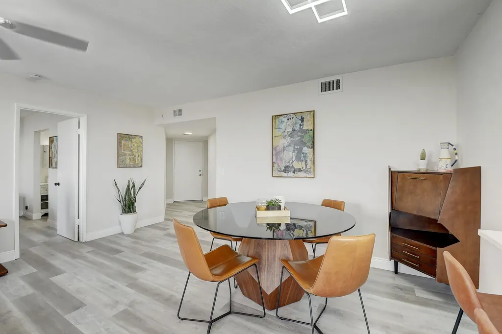 600 Egret Circle Delray Beach FL 33444