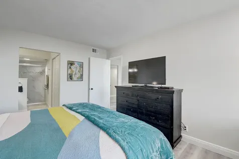 600 Egret Circle Delray Beach FL 33444