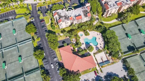 600 Egret Circle Delray Beach FL 33444