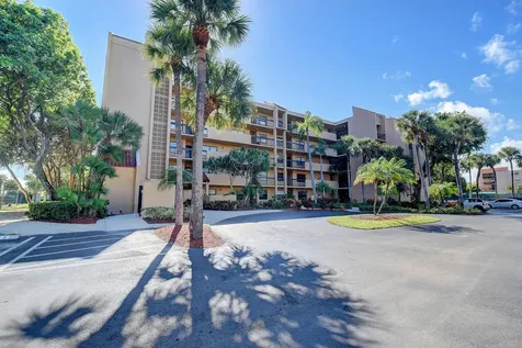 600 Egret Circle Delray Beach FL 33444