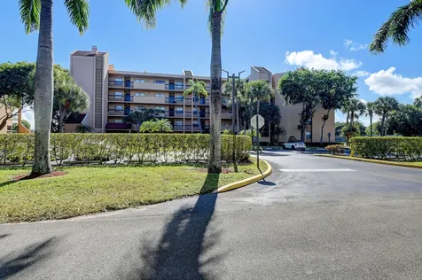 600 Egret Circle Delray Beach FL 33444
