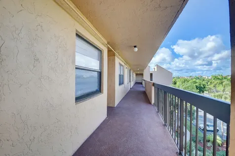 600 Egret Circle Delray Beach FL 33444