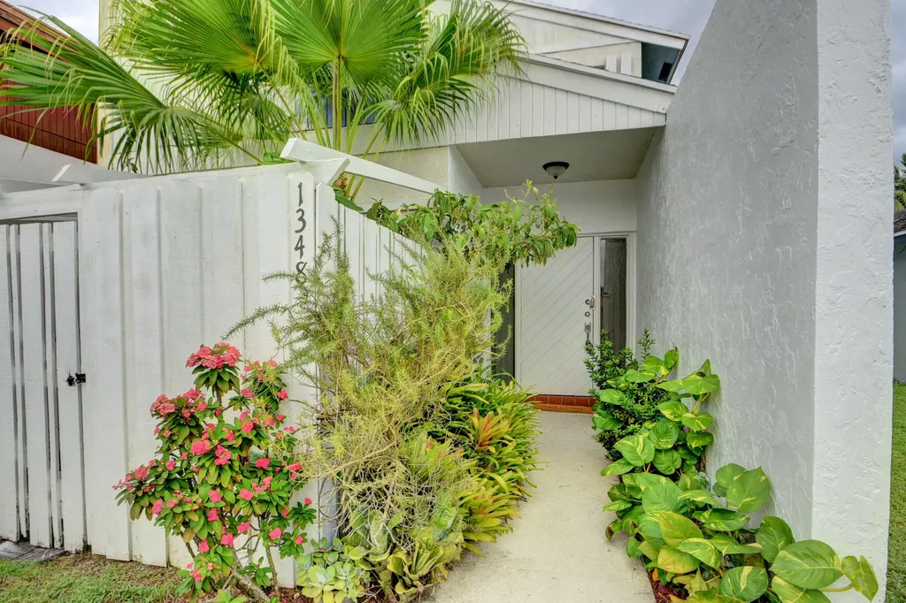 1348 The 12th Fairway Wellington FL 33414