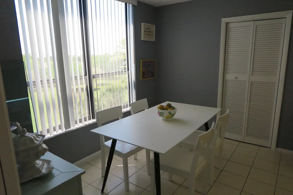 7578 Regency Lake Drive Boca Raton FL 33433