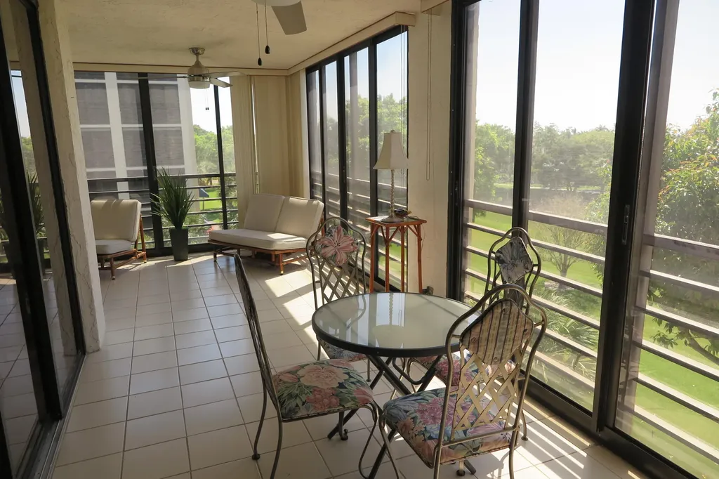 7578 Regency Lake Drive Boca Raton FL 33433