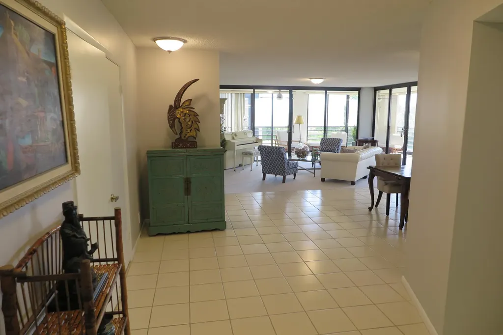 7578 Regency Lake Drive Boca Raton FL 33433